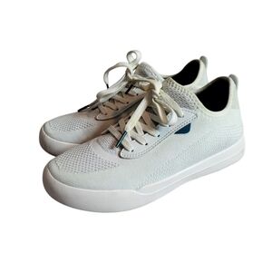 Vessi Women's Weekend Sneaker Size 6 White Comfort